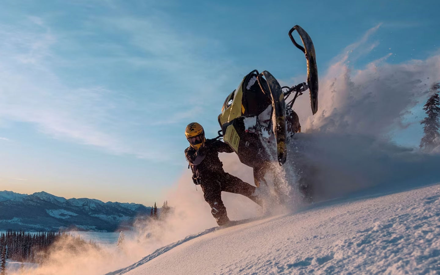 Ski-Doo syvän lumen moottorikelkat 2025 mallisto